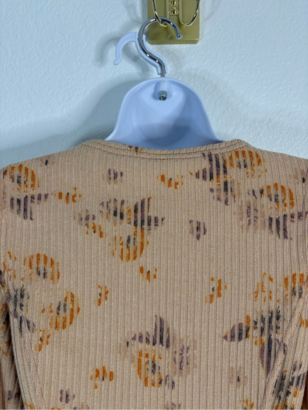 Free People Layer Me Long Sleeve Ribbed Henley Floral Medium Peach Boho - Picture 10 of 15